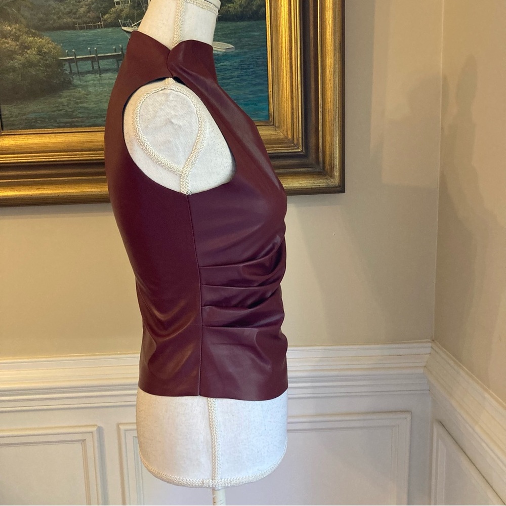 COMMENSE Burgundy Faux Leather High Neck Sleeveless Top NWT - Picture 4 of 11